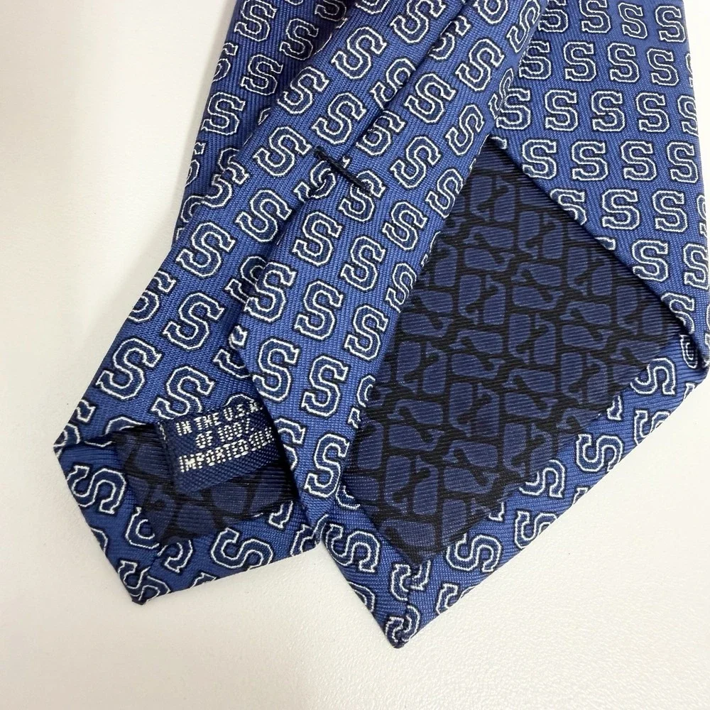 Vineyard Vines Mens Tie Staples High School Blue Silk USA 3.5